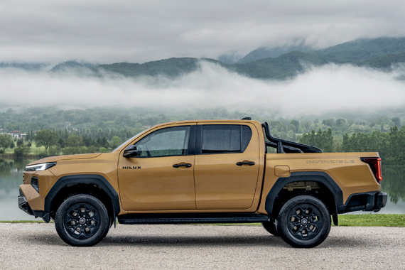 Toyota Hilux 2026 : Optiques de face avant