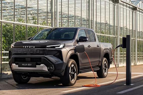Toyota Hilux 2026 : Optiques de face avant