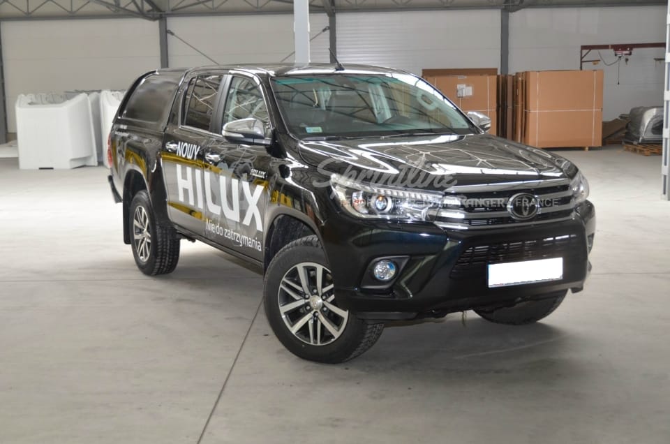 Hard top Road Ranger sur Toyota Hilux